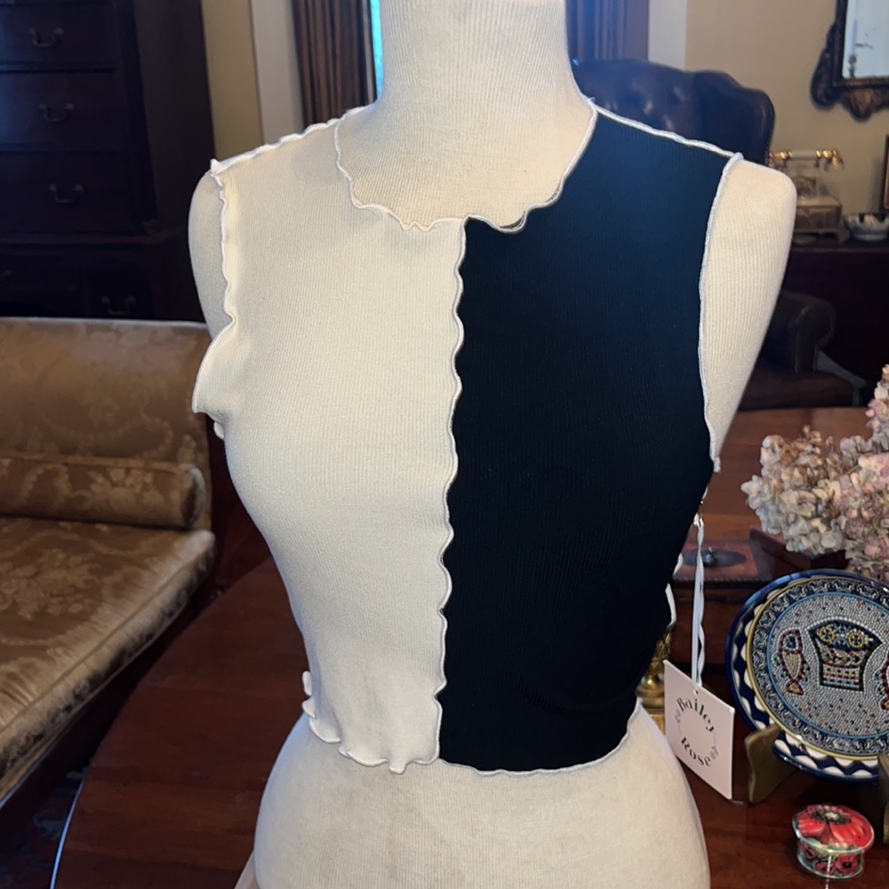 Bailey Rose Two Tone Ribbed Tank - Picture 8 of 12